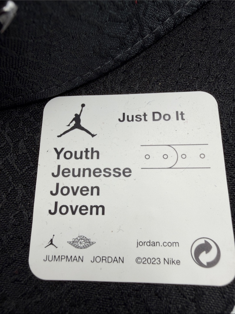 Nike Black Metallic Jumpman Snapback Hat Youth Size - Picture 3 of 7